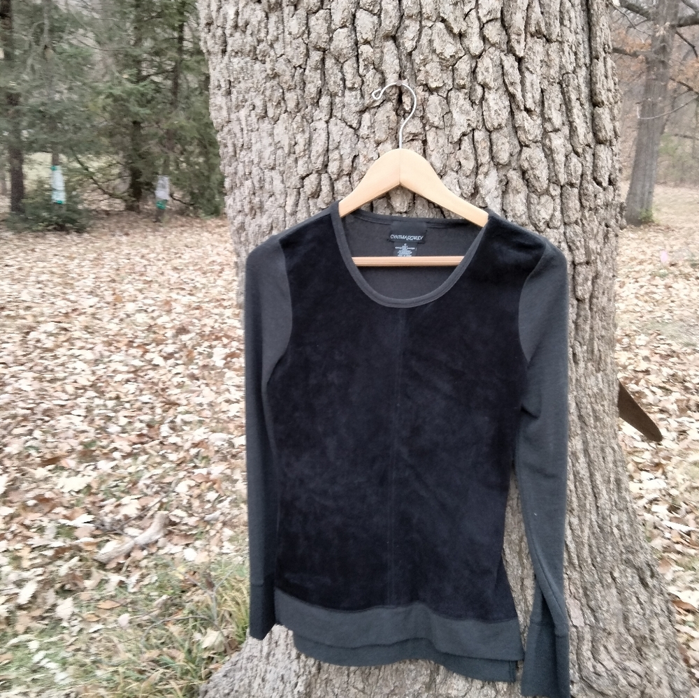 ⬇️Price Drop!⬇️Cynthia Rowley Suede front blouse in size S.